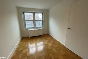 201 W 70th St, New York City, NY 10023 - Photo 6