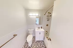 201 W 70th St, New York City, NY 10023 - Photo 4