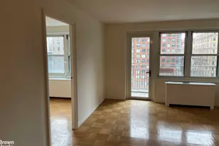 201 W 70th St, New York City, NY 10023 - Photo 8