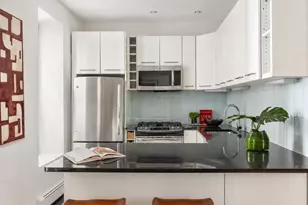 60 Pineapple St, New York City, NY 11201 - Photo 6