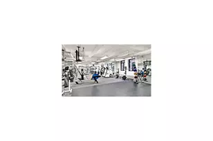 320 E 42nd St, New York, NY 10017 - Photo 6