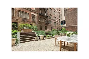 320 E 42nd St, New York, NY 10017 - Photo 4