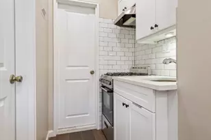 4 W 101st St, New York City, NY 10025 - Photo 2