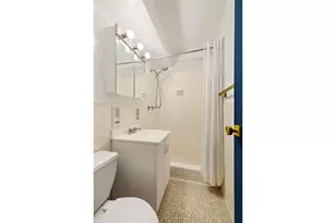 370 Ocean Pkwy, New York City, NY 11218 - Photo 6