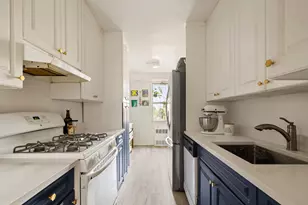 370 Ocean Pkwy, New York City, NY 11218 - Photo 4