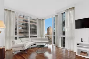 60 E 55th St, New York City, NY 10022 - Photo 1