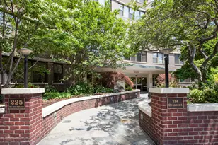 225 E 36th St, New York City, NY 10016 - Photo 4