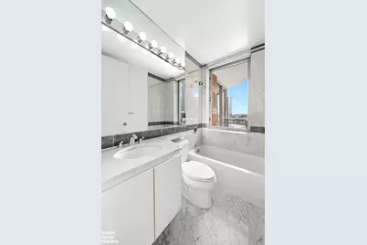 500 W 43rd Street #11J, New York, NY 10036 - Photo 4