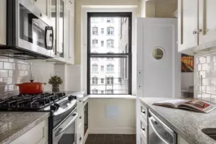 176 W 87th St, New York City, NY 10024 - Photo 2