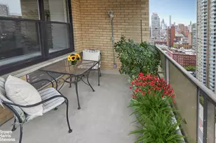 301 E 87th St, New York City, NY 10128 - Photo 4