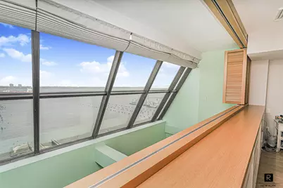 10 Bay Street Landing #8-D, New York City, NY 10301 - Photo 22