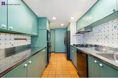 165 E 72nd Street #17-DE, New York, NY 10021 - Photo 2