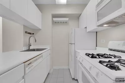 250 E 40th Street #4D, New York City, NY 10016 - Photo 4