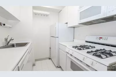 250 E 40th Street #4D, New York City, NY 10016 - Photo 4