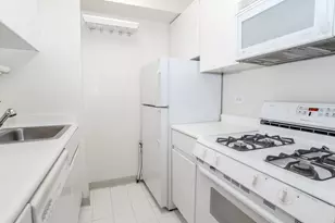 250 E 40th St, New York City, NY 10016 - Photo 4