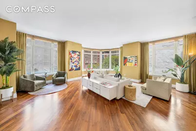 2150 Broadway #4A, New York City, NY 10023 - Photo 2