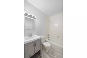 301 E 45th St, New York City, NY 10017 - Photo 4