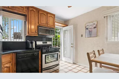64-22 136th Street, New York City, NY 11367 - Photo 4