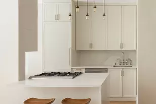 360 E 72nd St, New York City, NY 10021 - Photo 6