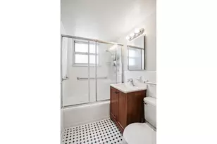 333 E 46th St, New York City, NY 10017 - Photo 6