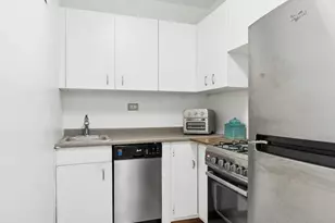 411 E 53rd St, New York City, NY 10022 - Photo 8