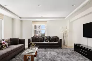 160 Central Park S, New York City, NY 10019 - Photo 2