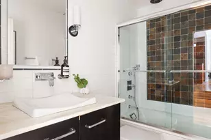 305 W 98th St, New York City, NY 10025 - Photo 8