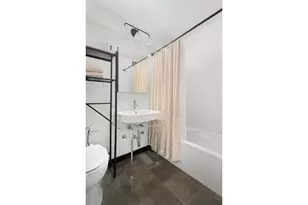 77 7th Ave, New York, NY 10011 - Photo 12