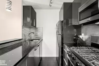 350 W 14th Street #7A, New York, NY 10014 - Photo 4