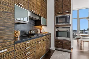 101 W 24th St, New York, NY 10001 - Photo 4