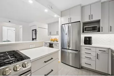 4-74 48th Avenue #7-E, New York City, NY 11109 - Photo 2