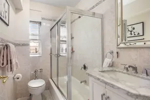 227 E 57th St, New York City, NY 10022 - Photo 8