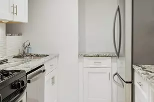 148 W 23rd St, New York City, NY 10011 - Photo 4