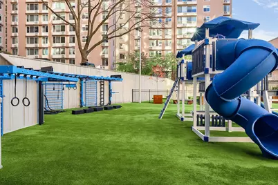 555 Main Street #805, New York City, NY 10044 - Photo 22
