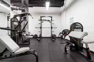 555 Main St, New York City, NY 10044 - Photo 32
