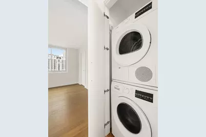 555 Main Street #805, New York, NY 10044 - Photo 14