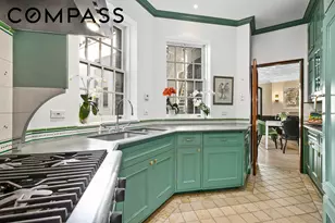 35 E 68th St, New York, NY 10065 - Photo 6