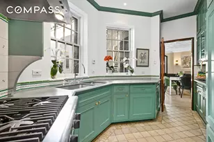 35 E 68th St, New York, NY 10065 - Photo 6