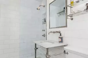16 W 16th St, New York City, NY 10011 - Photo 12