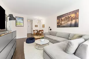 16 W 16th St, New York City, NY 10011 - Photo 2