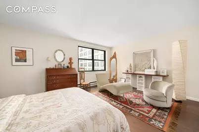 634 Washington Street #4B, New York City, NY 10014 - Photo 8