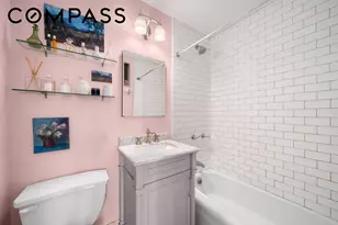 634 Washington St, New York City, NY 10014 - Photo 10