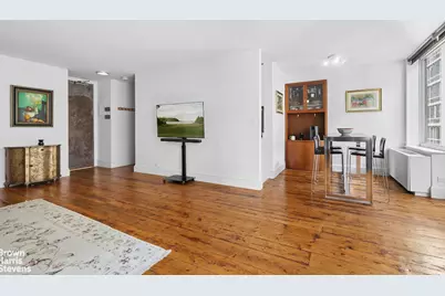 161 W 61st Street #11E, New York City, NY 10023 - Photo 2