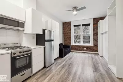 453 W 22nd Street #2R, New York City, NY 10010 - Photo 1