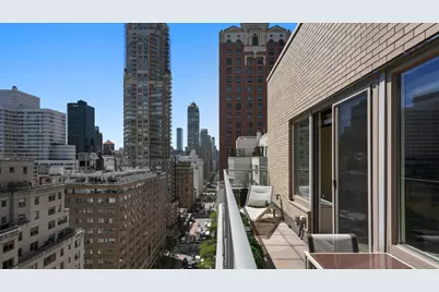 176 E 71st Street #PHD, New York City, NY 10021 - Photo 6