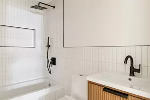 174 Patchen Ave, New York City, NY 11221 - Photo 4