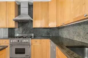 200 W 79th St, New York City, NY 10024 - Photo 10