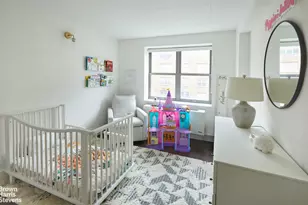 516 W 47th St, New York City, NY 10036 - Photo 6