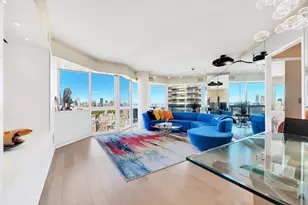 200 E 61st St, New York City, NY 10065 - Photo 2
