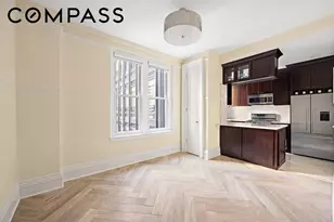 200 W 54th St, New York City, NY 10019 - Photo 4
